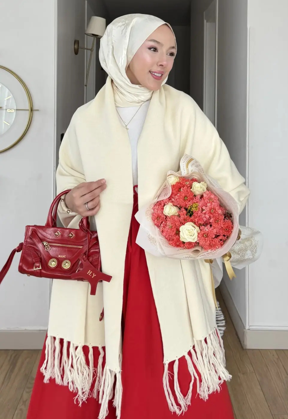 Poncho Femme Élégant en Maille Tricotée à Franges