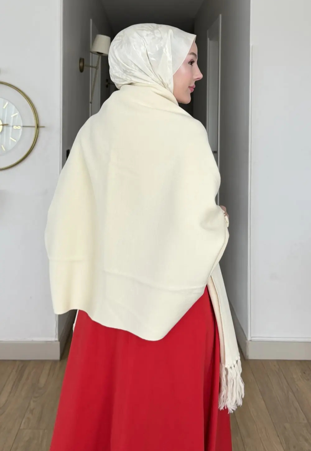 Poncho Femme Élégant en Maille Tricotée à Franges