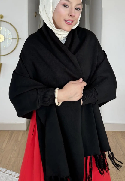 Poncho Femme Élégant en Maille Tricotée à Franges