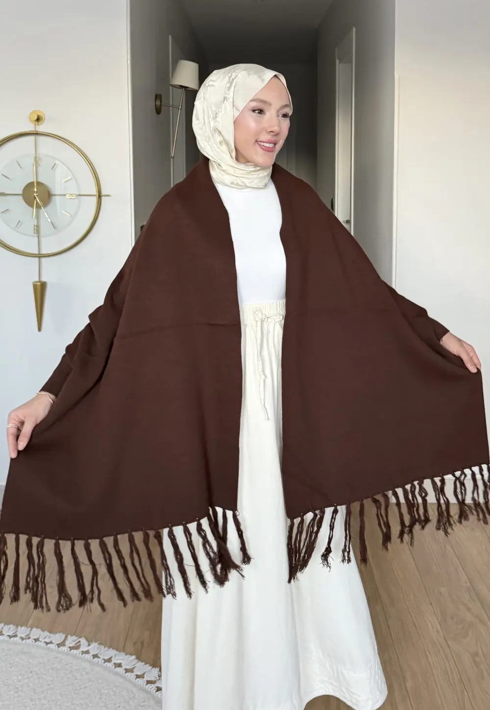 Poncho Femme Élégant en Maille Tricotée à Franges