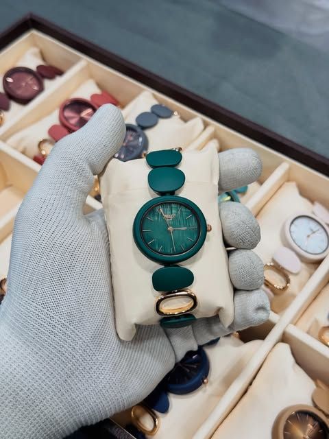 Montre Bella™ – Élégance Féminine